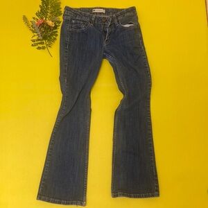 Levi’s 518 Superlow jeans